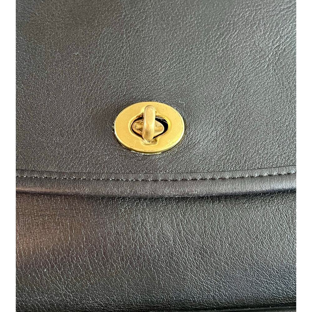 Vintage Coach Court Bag Black Leather Turnlock Crossbody USA Made Style 0069 - Picture 3 of 13